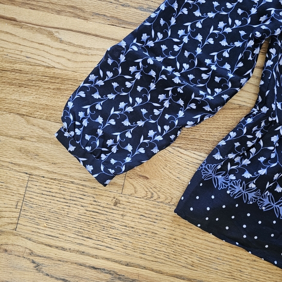 LOFT Size M Peplum Blouse Navy Blue Floral Ruffle Hem Business Casual Chiffon - Picture 4 of 8